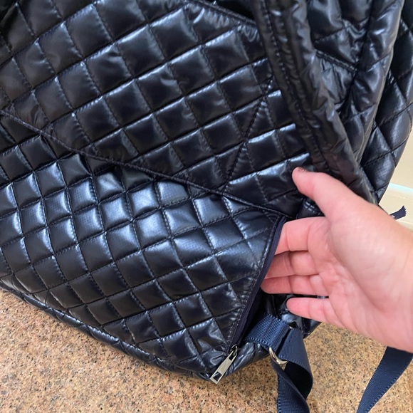 Oliver Thomas 24 + 7 Backpack for Peloton--Zippered Pockets, Shiny Blue EUC - Picture 7 of 13